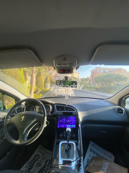 Peugeot 3008 2013 Gold Automatic Used for Sale in Cairo - 1