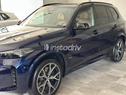 بي ام دبليو X5 M 2025 أزرق غامق أوتوماتيك مستعملة للبيع في مدينة الشيخ زايد - 4