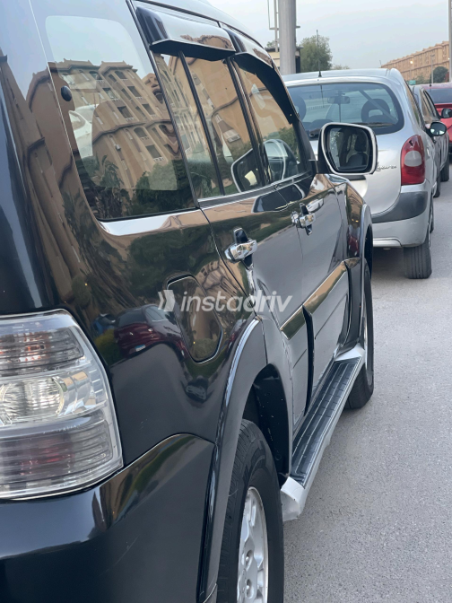 Mitsubishi Pajero 2007 Black Automatic Used for Sale in Maadi - 1
