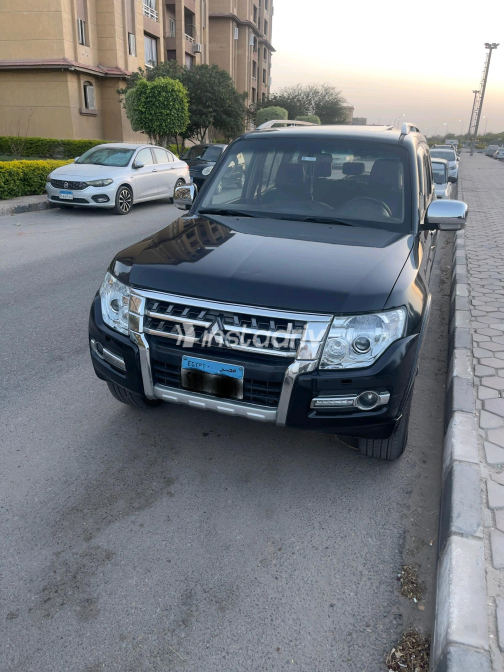 Mitsubishi Pajero 2007 Black Automatic Used for Sale in Maadi - 5