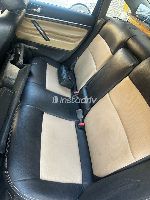Volkswagen Passat 1997 Green Manual Used for Sale in El Haram - 2