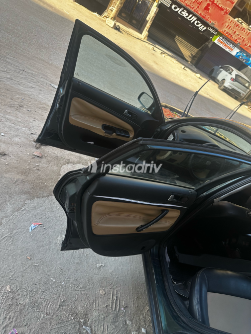 Volkswagen Passat 1997 Green Manual Used for Sale in El Haram - 8