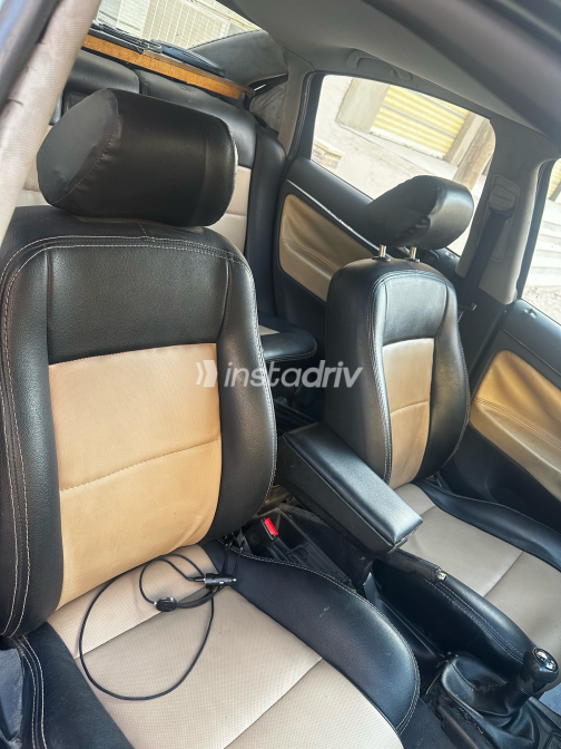 Volkswagen Passat 1997 Green Manual Used for Sale in El Haram - 9