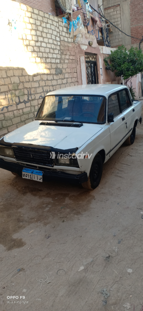 لادا 2107 2002 أبيض يدوي مستعملة للبيع في الإسكندرية - 1