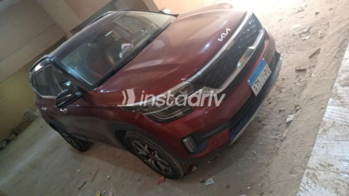كيا سبورتاج 2022 أحمر غامق أوتوماتيك مستعملة للبيع في مدينة بدر - 3