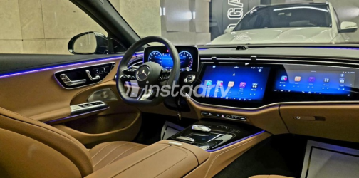 مرسيدس E 200 2026 أسود أوتوماتيك مستعملة للبيع في الإسكندرية - 5