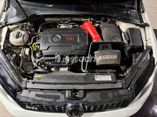 Volkswagen Golf 7 2017 White Automatic Used for Sale in Alexandria - 5
