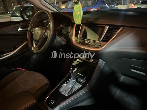 اوبل جراند لاند 2019 أبيض أوتوماتيك مستعملة للبيع في القاهرة - 1