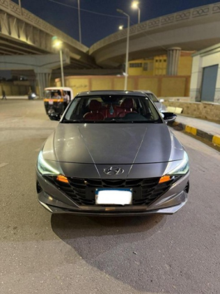 هيونداي إلنترا سى ان 7 2021 رمادي غامق أوتوماتيك مستعملة للبيع في المهندسين
