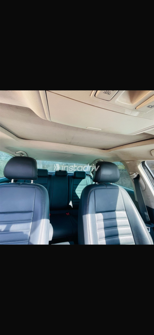 Volkswagen Passat 2018 Brown Automatic Used for Sale in Giza - 2