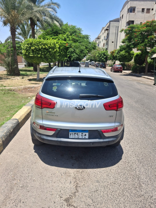 Kia Sportage 2016 Silver Automatic Used for Sale in Giza - 2