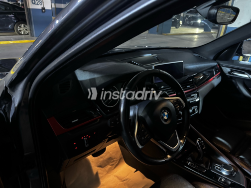 بي ام دبليو X1 2018 رمادي غامق أوتوماتيك مستعملة للبيع في مدينتى - 1