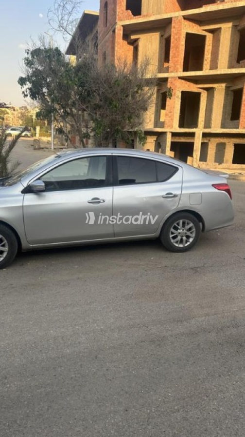Nissan Sunny 2023 Silver Automatic Used for Sale in Cairo - 9