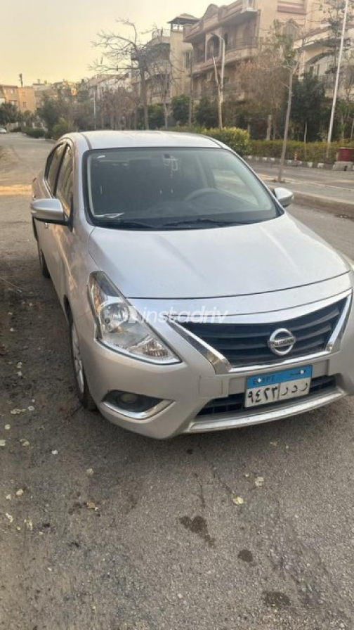 Nissan Sunny 2023 Silver Automatic Used for Sale in Cairo - 10