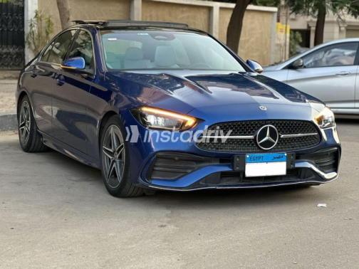 Mercedes C 180 2022 Dark Blue Automatic Used for Sale in Cairo - 3