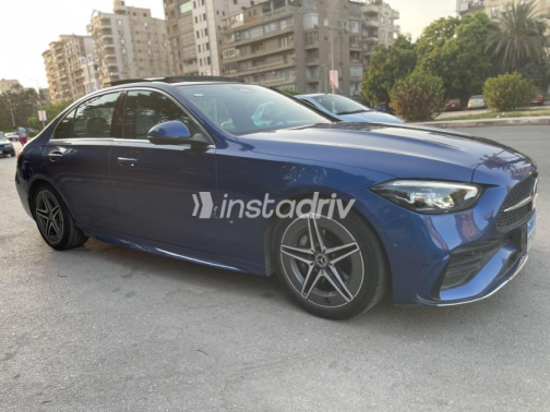 Mercedes C 180 2022 Dark Blue Automatic Used for Sale in Cairo - 4