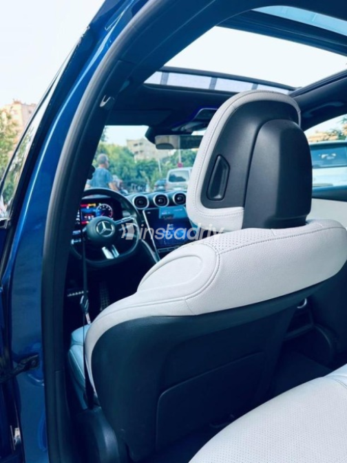 Mercedes C 180 2022 Dark Blue Automatic Used for Sale in Cairo - 5