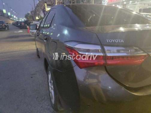 تويوتا كورونا 2018 رمادي أوتوماتيك مستعملة للبيع في مصر الجديدة - 3