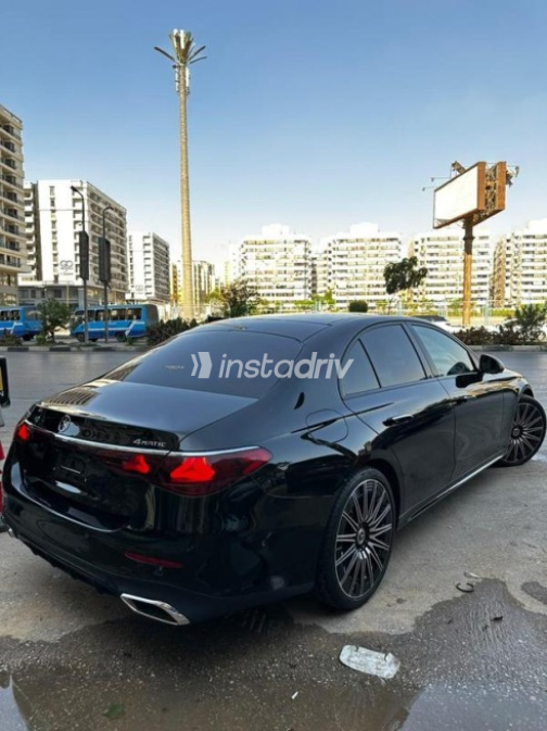 مرسيدس E 200 2025 أسود أوتوماتيك مستعملة للبيع في مصر الجديدة - 7