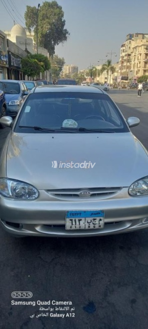 Kia Sephia 2000 Gold Manual Used for Sale in Cairo - 2