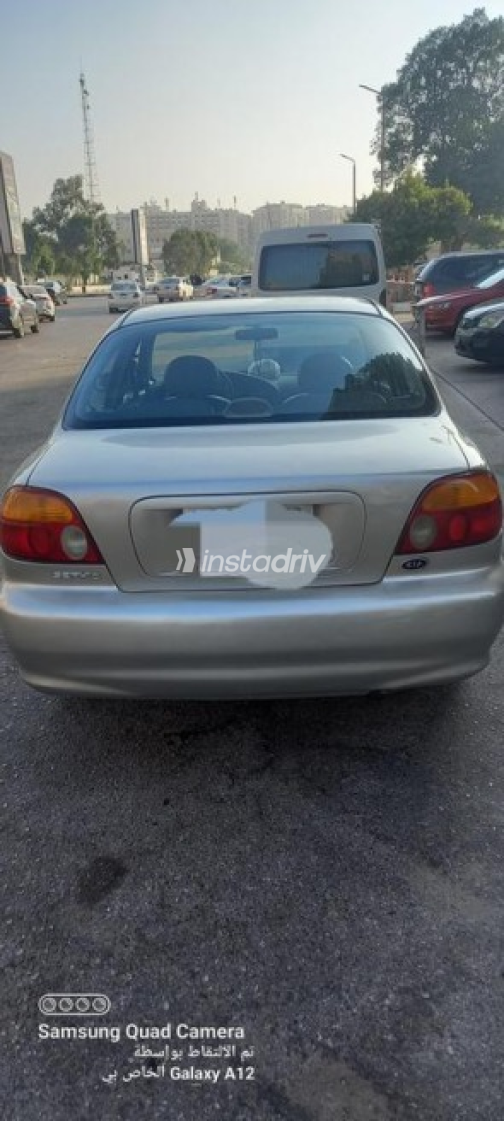 Kia Sephia 2000 Gold Manual Used for Sale in Cairo - 9