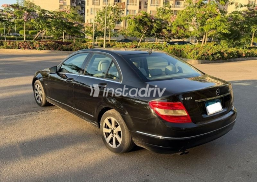 مرسيدس C 180 2009 أسود أوتوماتيك مستعملة للبيع في مصر الجديدة - 2
