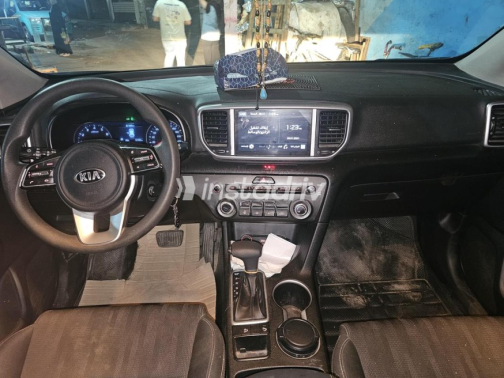 Kia Sportage 2021 White Automatic Used for Sale in Greater Cairo ( Cairo + Giza) - 3