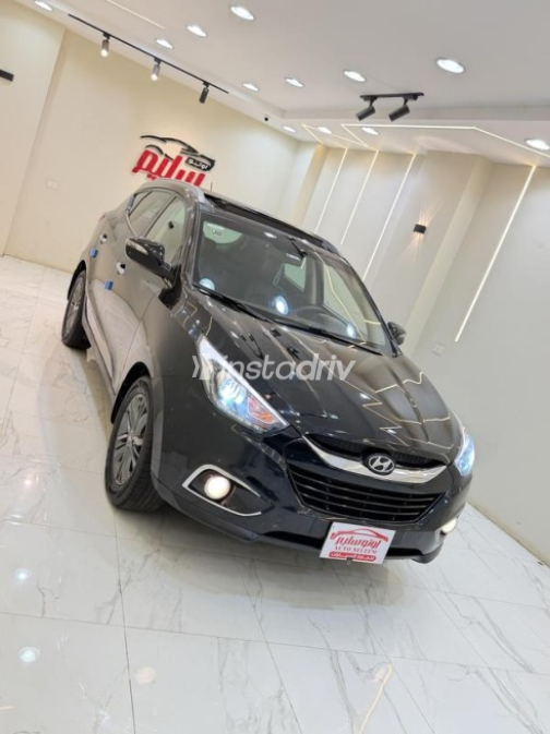 هيونداي IX 35 2016 أسود أوتوماتيك مستعملة للبيع في منوف - 6