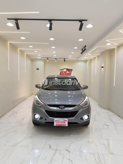 هيونداي IX 35 2015 رمادي أوتوماتيك مستعملة للبيع في منوف - 2