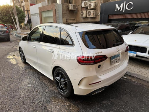 مرسيدس B 200 2019 أبيض أوتوماتيك مستعملة للبيع في مصر الجديدة - 3