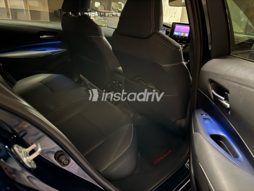 تويوتا كورولا 2024 أبيض CVT مستعملة للبيع في شيراتون - 6