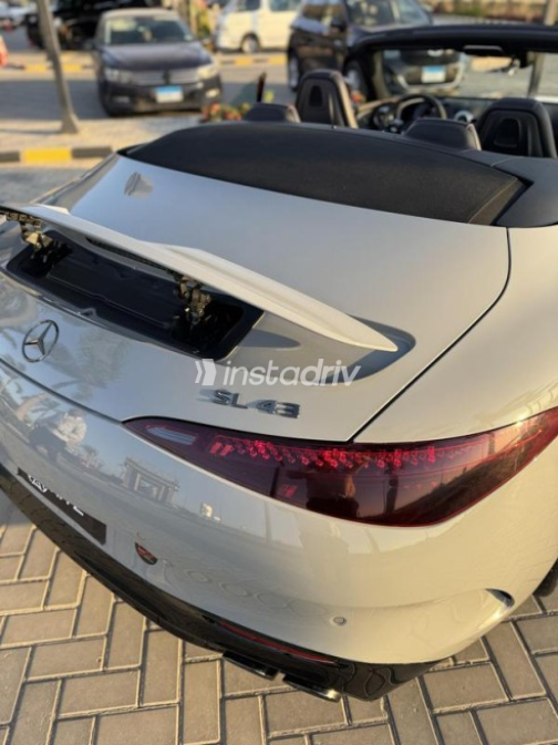 مرسيدس SL Roadster 2024 رمادي أوتوماتيك مستعملة للبيع في القاهرة - 4