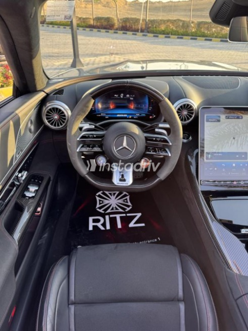 مرسيدس SL Roadster 2024 رمادي أوتوماتيك مستعملة للبيع في القاهرة - 5