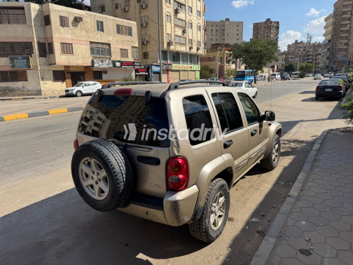 جيب ليبيرتى 2003 بيج أوتوماتيك مستعملة للبيع في الجيزة - 2