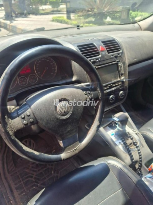 Volkswagen Jetta 2008 Silver Automatic Used for Sale in Cairo - 6