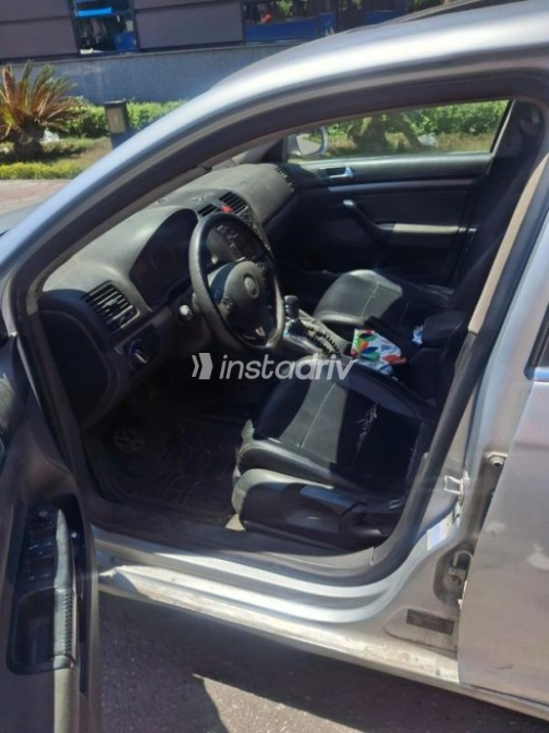 Volkswagen Jetta 2008 Silver Automatic Used for Sale in Cairo - 9