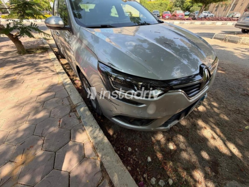 Renault Megane 2021 Silver Automatic Used for Sale in Greater Cairo ( Cairo + Giza) - 2