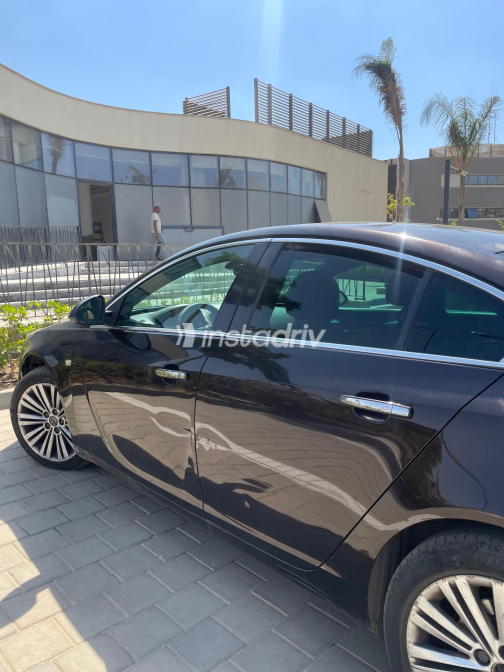 Opel Insignia 2014 Brown Automatic Used for Sale in Cairo - 3