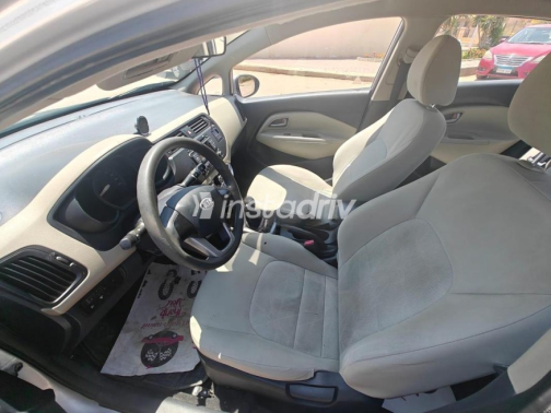 Kia Rio 2015 Silver Automatic Used for Sale in Sheikh Zayed City - 9