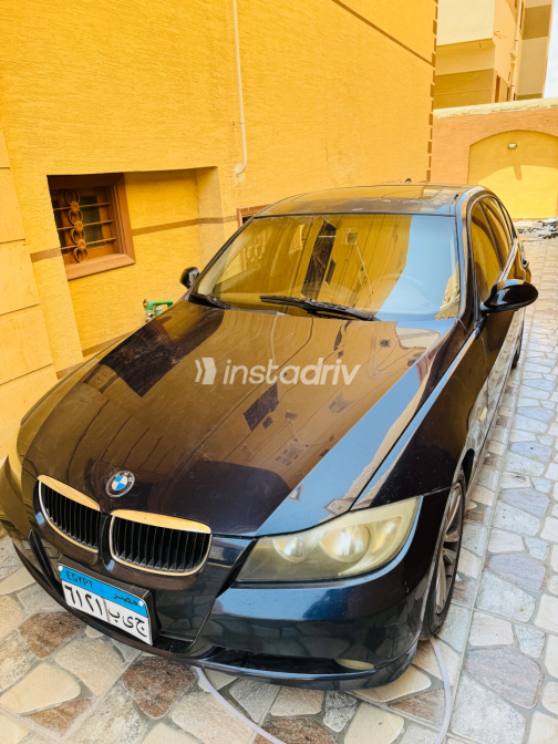 بي ام دبليو 320 2009 أبيض أوتوماتيك مستعملة للبيع في دمياط - 3
