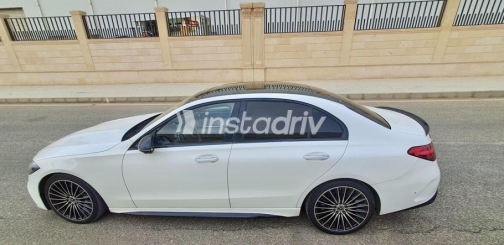 مرسيدس C 200 AMG 2022 أبيض أوتوماتيك مستعملة للبيع في 6 أكتوبر - 2