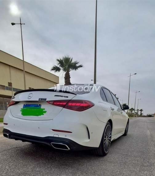 مرسيدس C 200 AMG 2022 أبيض أوتوماتيك مستعملة للبيع في 6 أكتوبر - 3