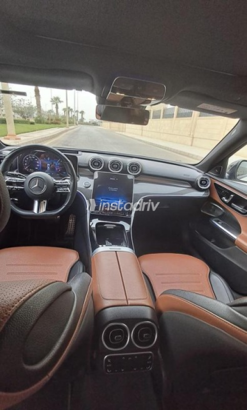مرسيدس C 200 AMG 2022 أبيض أوتوماتيك مستعملة للبيع في 6 أكتوبر - 6