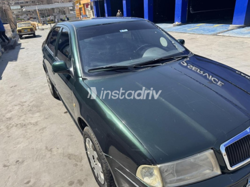 سكودا اوكتافيا A4 2001 أخضر غامق يدوي مستعملة للبيع في مدينة نصر - 1