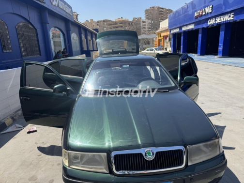 سكودا اوكتافيا A4 2001 أخضر غامق يدوي مستعملة للبيع في مدينة نصر - 3