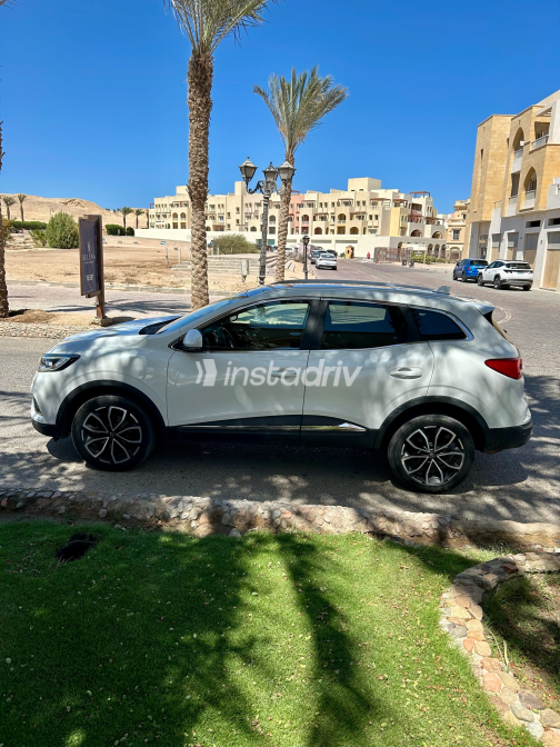 رينو كادجار 2022 أبيض أوتوماتيك مستعملة للبيع في الغردقة - 2