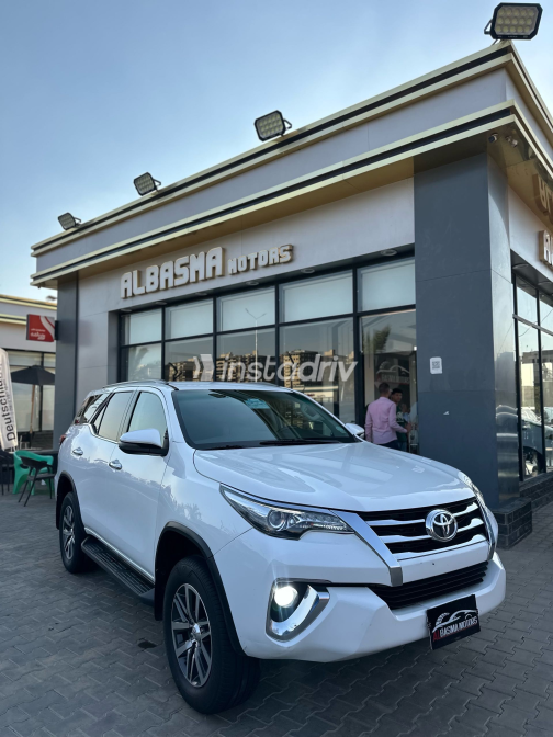 Toyota Fortuner 2019 White Automatic Used for Sale in Nasr city - 2