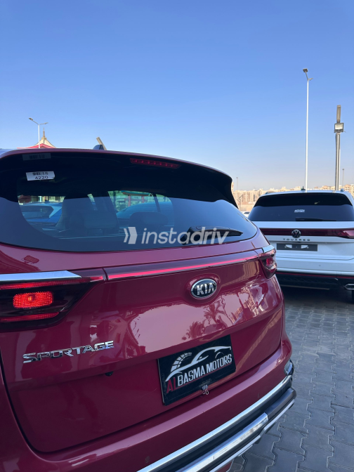 Kia Sportage 2019 White Automatic Used for Sale in Nasr city - 7