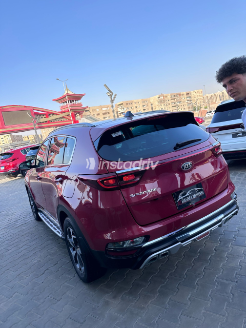 Kia Sportage 2019 White Automatic Used for Sale in Nasr city - 9