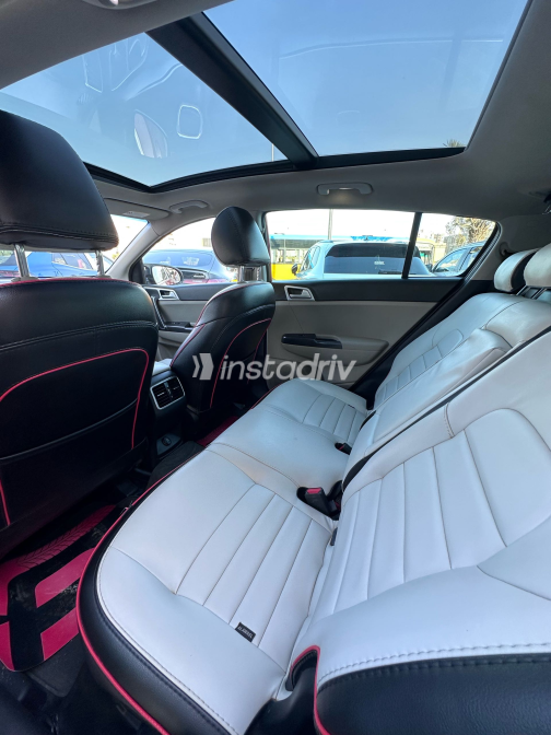 Kia Sportage 2019 White Automatic Used for Sale in Nasr city - 10